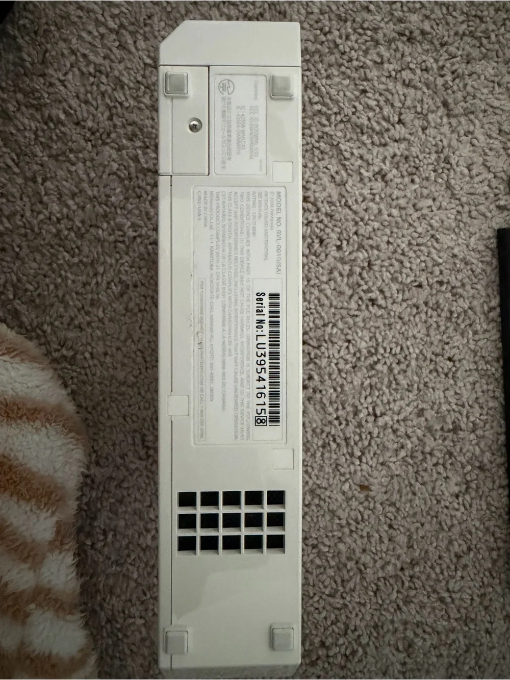 Nintendo Wii Console Bundle - White and Gray
